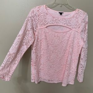 TORRID size 1X 14-16 NWT Pink Lace Cutout Stretch Long Sleeve Top